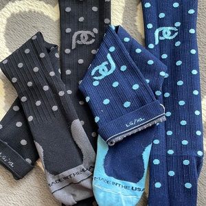 Lot of polka dot pro compression socks size l/xl